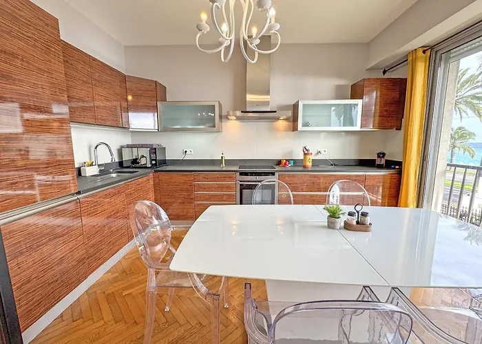 Apartment Cosy Cariatides Promenade