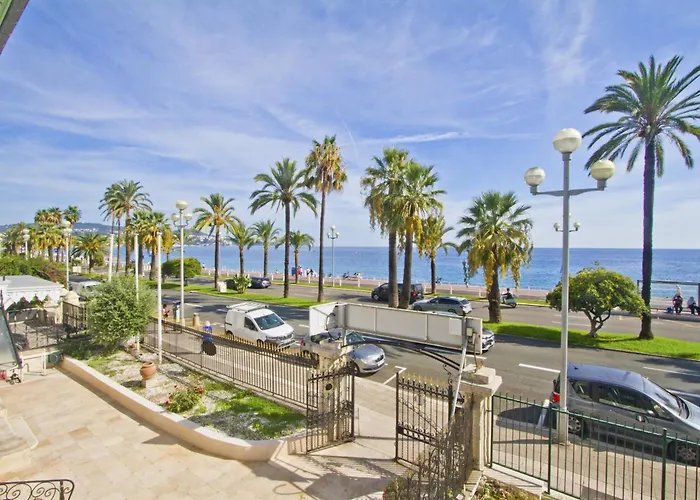 Cosy Cariatides Promenade Nizza