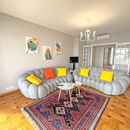 Cosy Cariatides Promenade Daire *